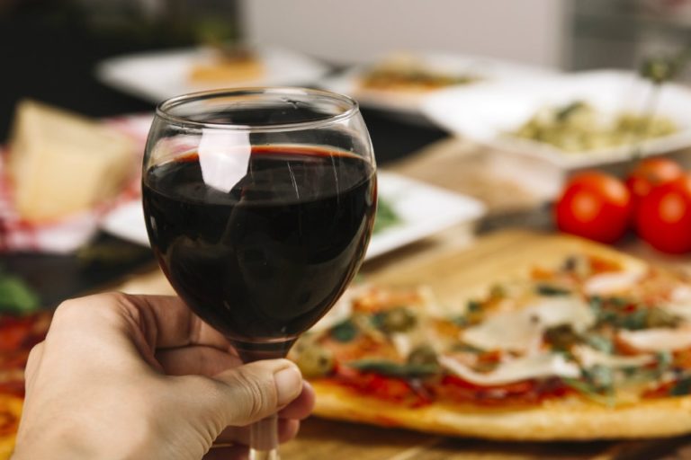 pizza e vino abbinamento